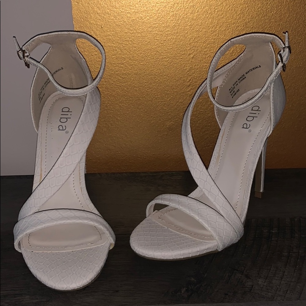New out of box white heels